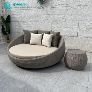 Minimalist Outdoor Sunbed Quality Aluminum Frame Garden Furniture Poolside Round Shape Daybed with PE Rattan for Hotel Resort