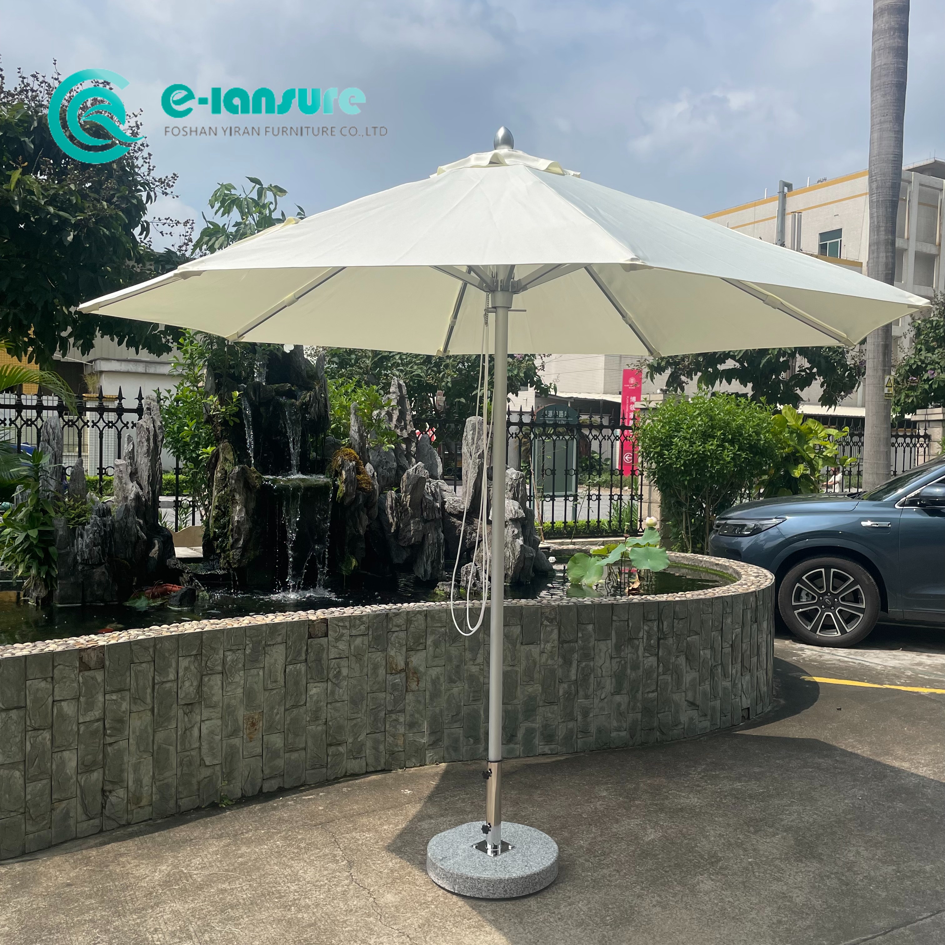 Wholesale Factory Direct Outdoor Furniture Aluminum Frame Pole Umbrella Round Shape Patio Parasol for Villa Hotel Beach