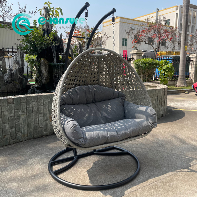 Nordic Style Outdoor Garden Furniture High Quality Aluminum Frame Rattan Swing Chair With Durable Metal Base for Home Hotel Backyard
