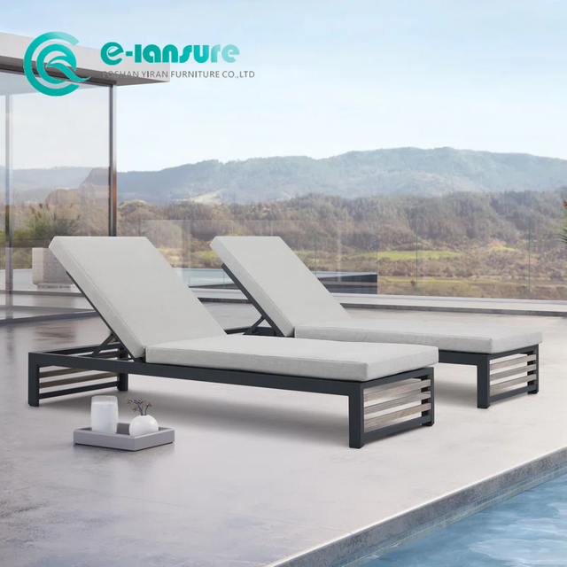 Minimalist Outdoor Furniture Durable Aluminum Frame Sun Lounger Solid Teak Wood Chaise Lounge Chair Poolside Sunbed for Home Patio