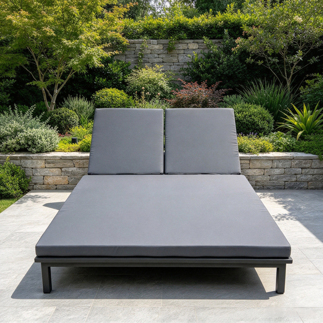 High Quality Garden Furniture All Aluminum Frame Double Seat Reclining Sunbed Outdoor Daybed with Cushion For Hotel Beach