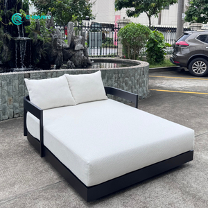 Durable Outdoor Furniture Powder Coated Aluminum Frame Garden Daybed All Weather Sunbed For Patio Courtyard