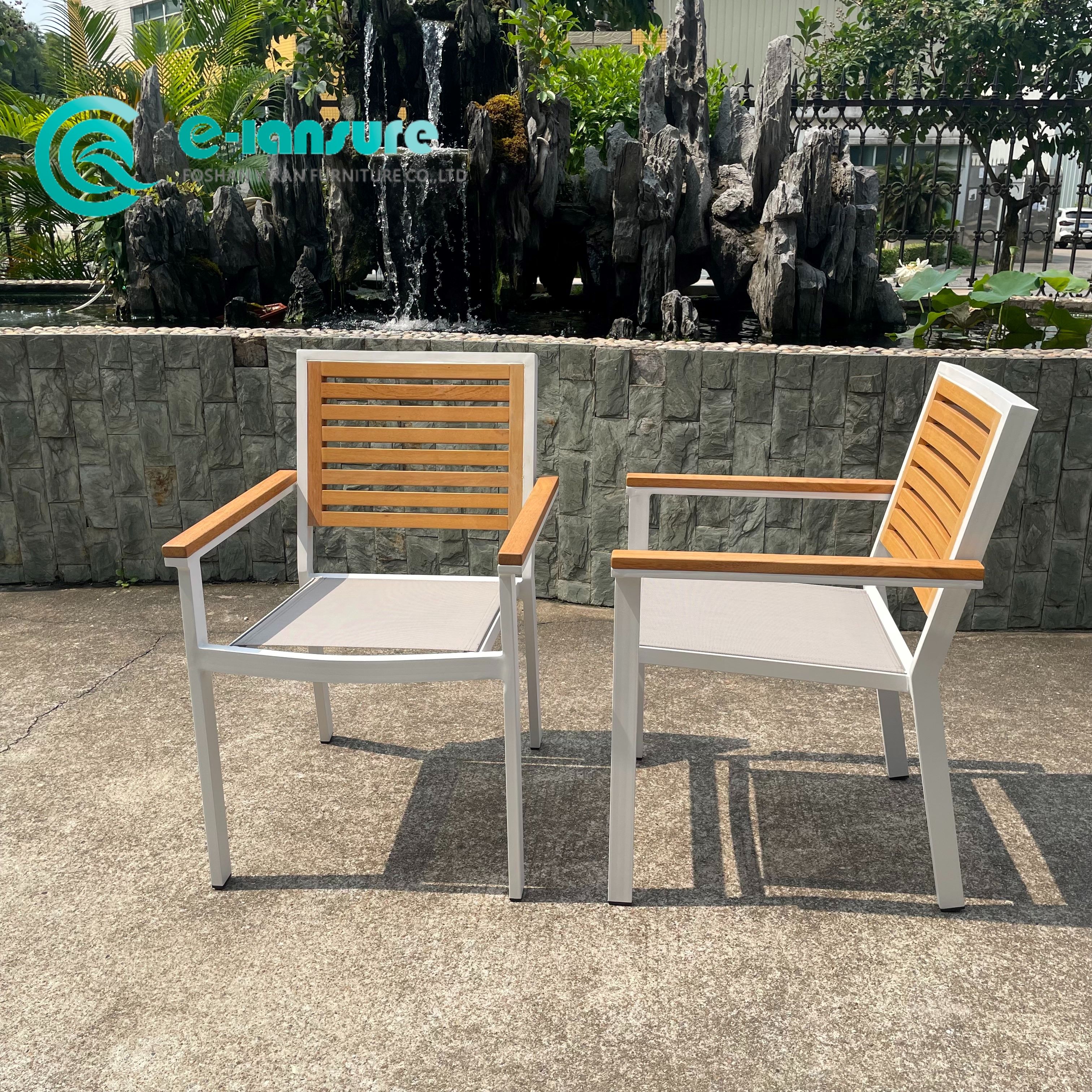 Outdoor dining chair setup