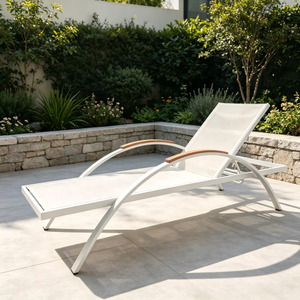 Simple Nordic Style Outdoor Furniture Leisure Sun Lounger Aluminum Chaise Lounge Chair Poolside Recliner Chair For Hotel Resort